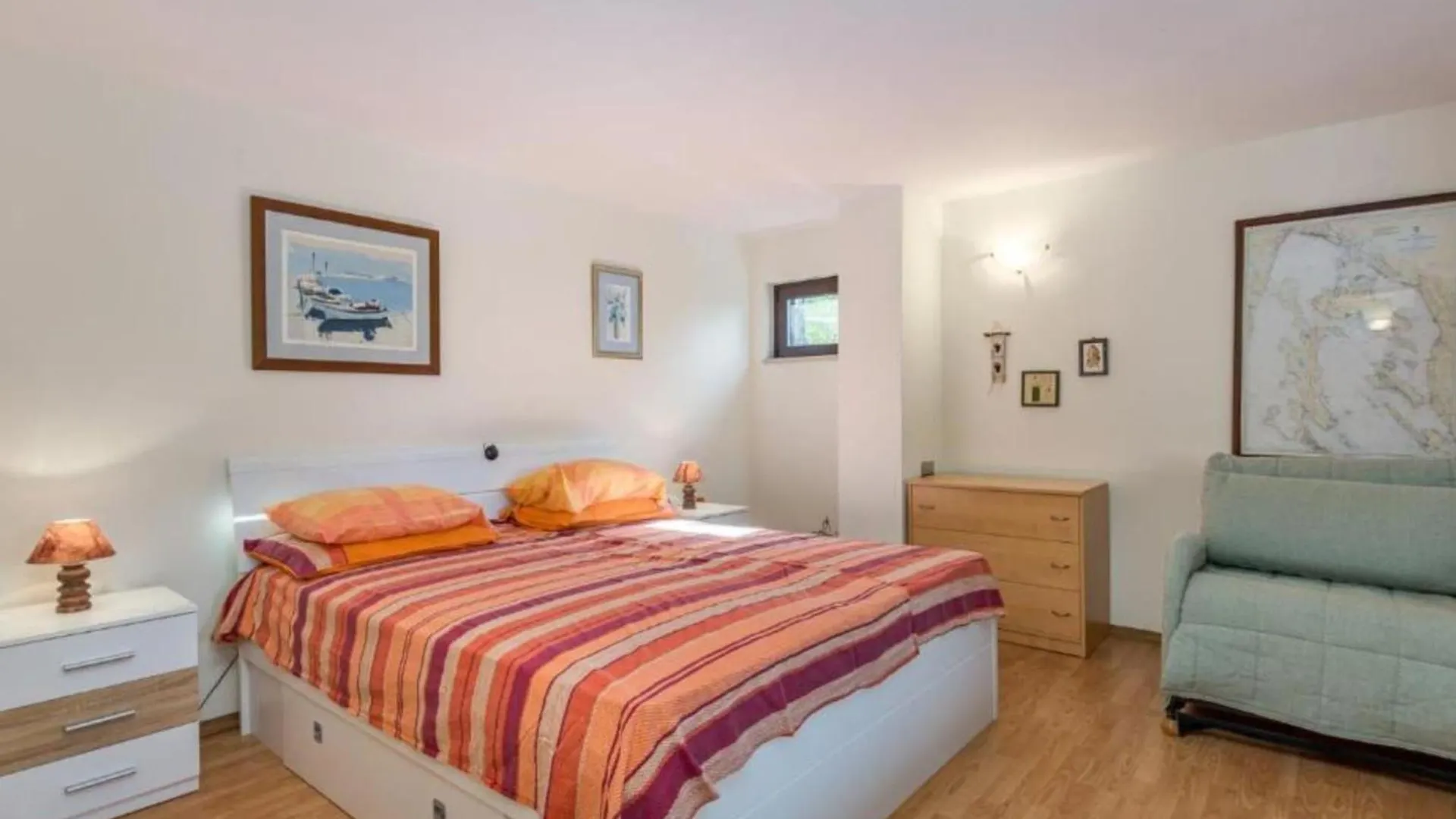 Apartment With Balcony And 1 Room Njivice Κροατία